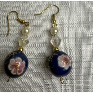 Vintage Floral‎ & Pearl Like Style Earrings
